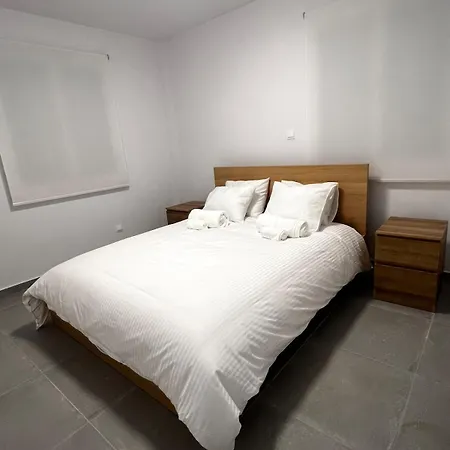 Apartment The Minimal Nest *